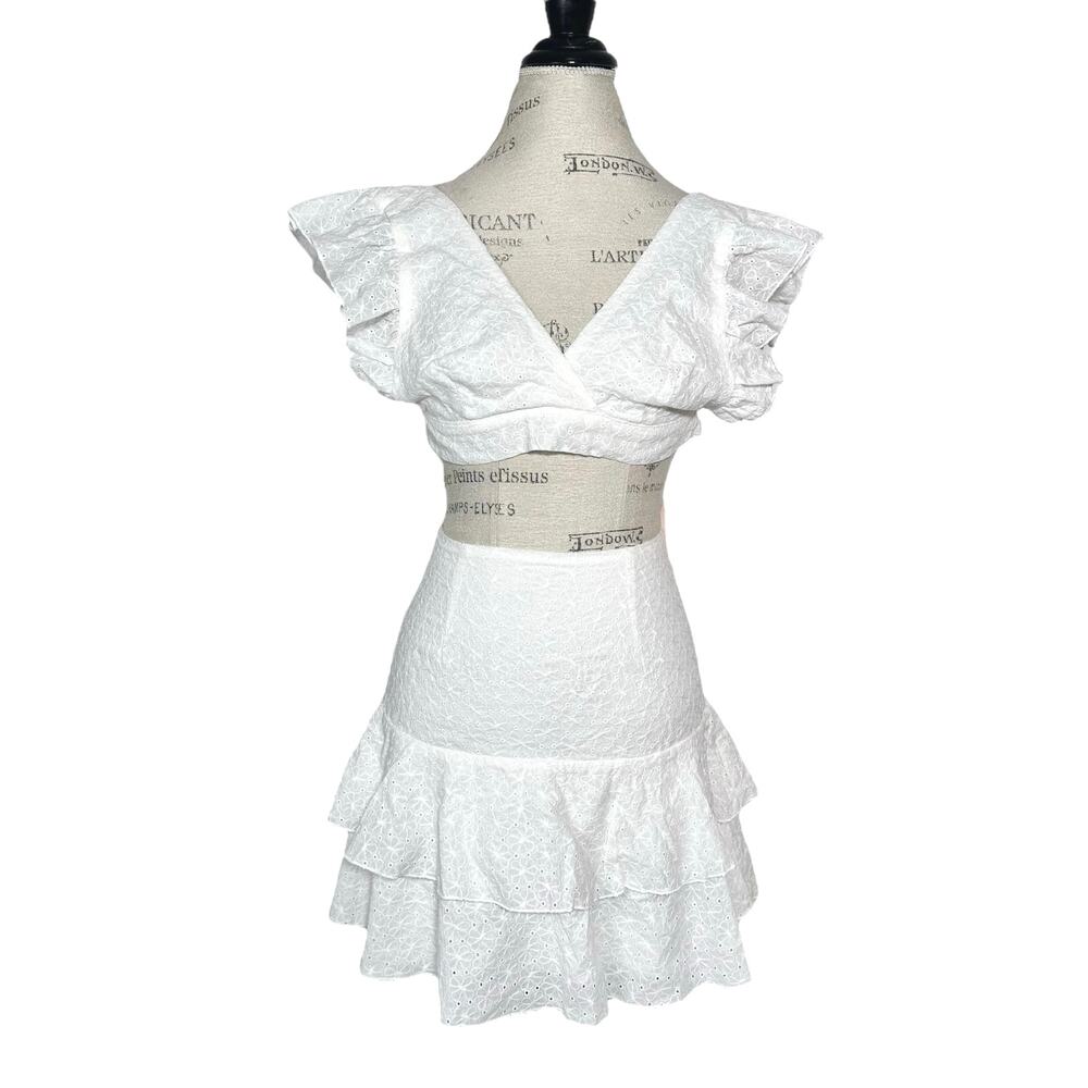 Showpo. | Women | Joselyn White Floral Eyelet Tie Back Matching Set | Size 4 - Picture 2 of 16